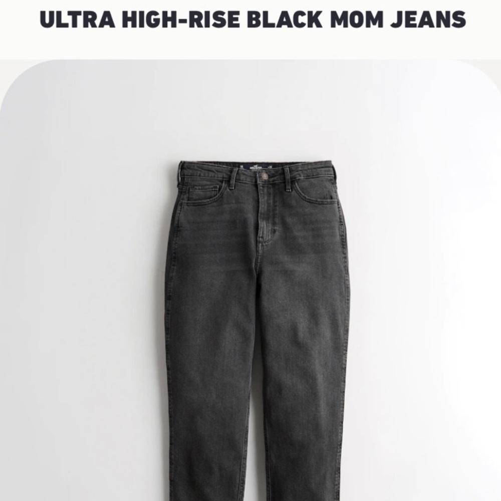 Hollister Ultra High Rise Washed-Black Mom Jean